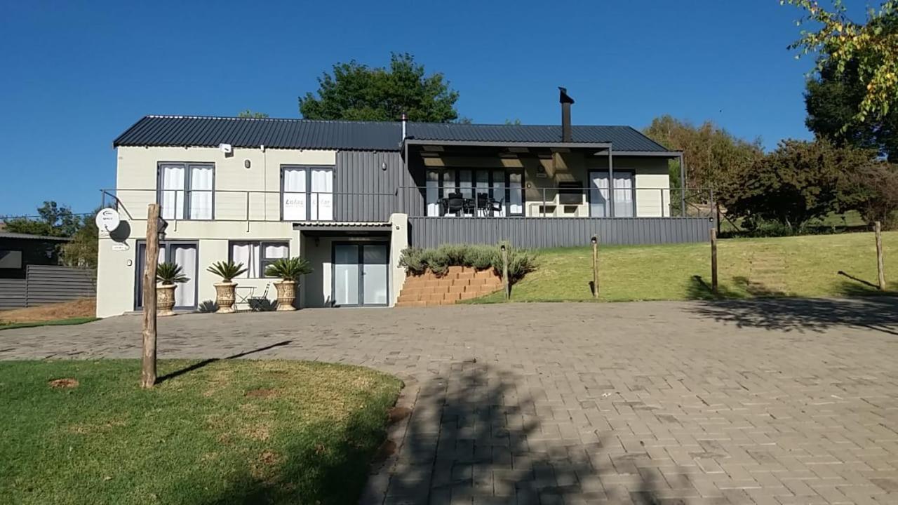 Lola'S Self Catering Accommodation Clarens Buitenkant foto