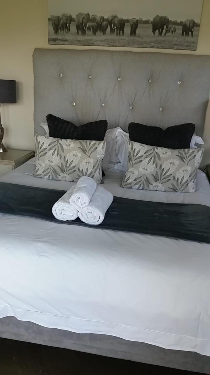 Lola'S Self Catering Accommodation Clarens Buitenkant foto