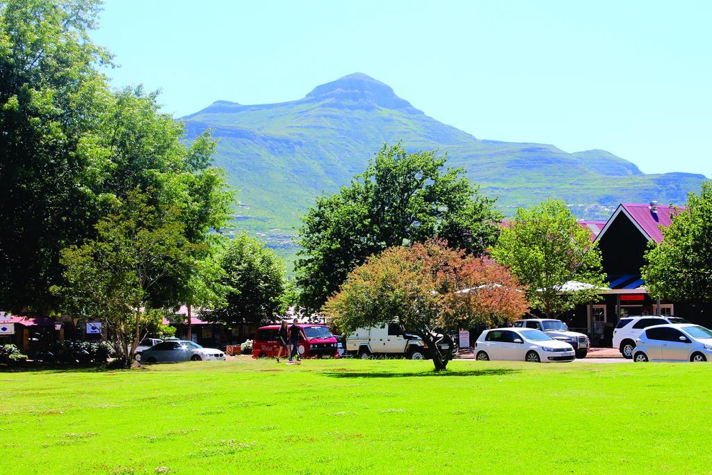 Lola'S Self Catering Accommodation Clarens Buitenkant foto