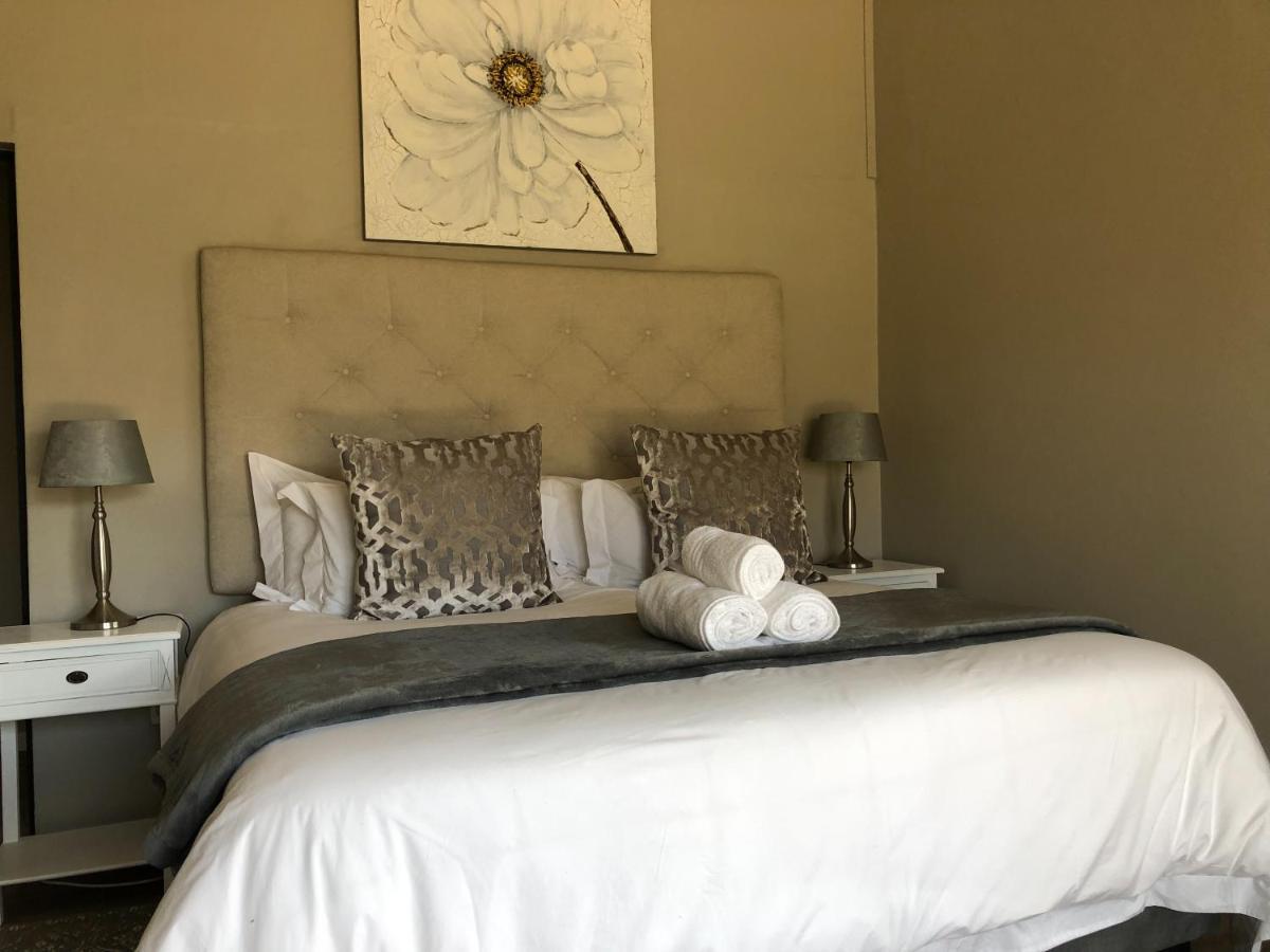 Lola'S Self Catering Accommodation Clarens Buitenkant foto