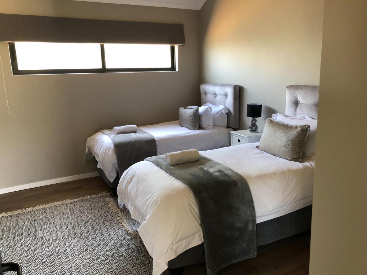 Lola'S Self Catering Accommodation Clarens Buitenkant foto